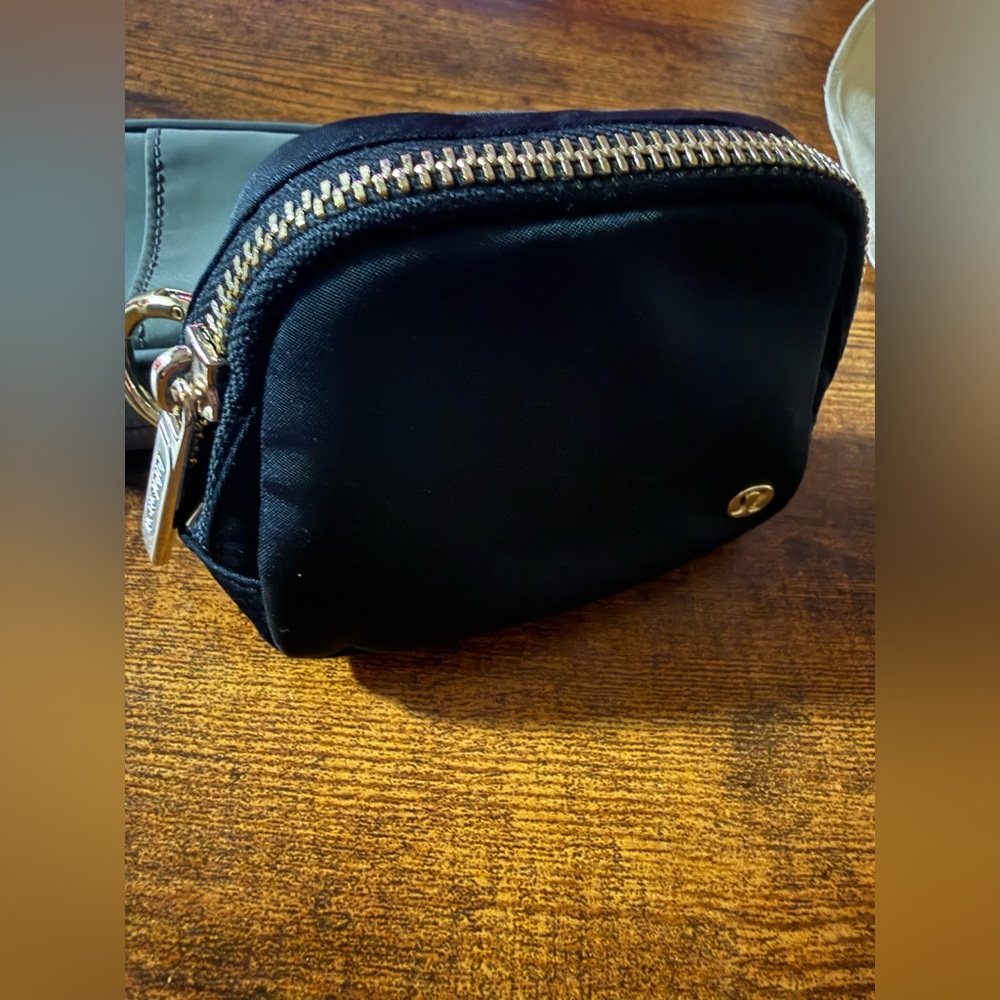 Lululemon - 2 items
